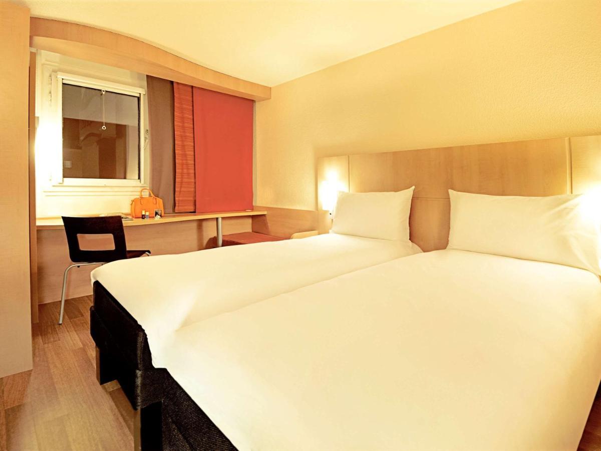 ibis Tlemcen Hotel Buitenkant foto