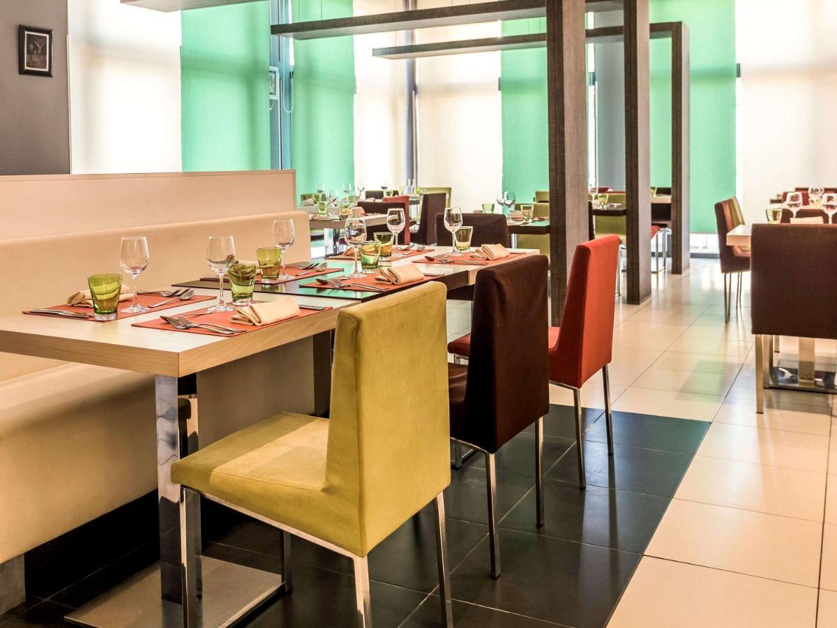 ibis Tlemcen Hotel Buitenkant foto