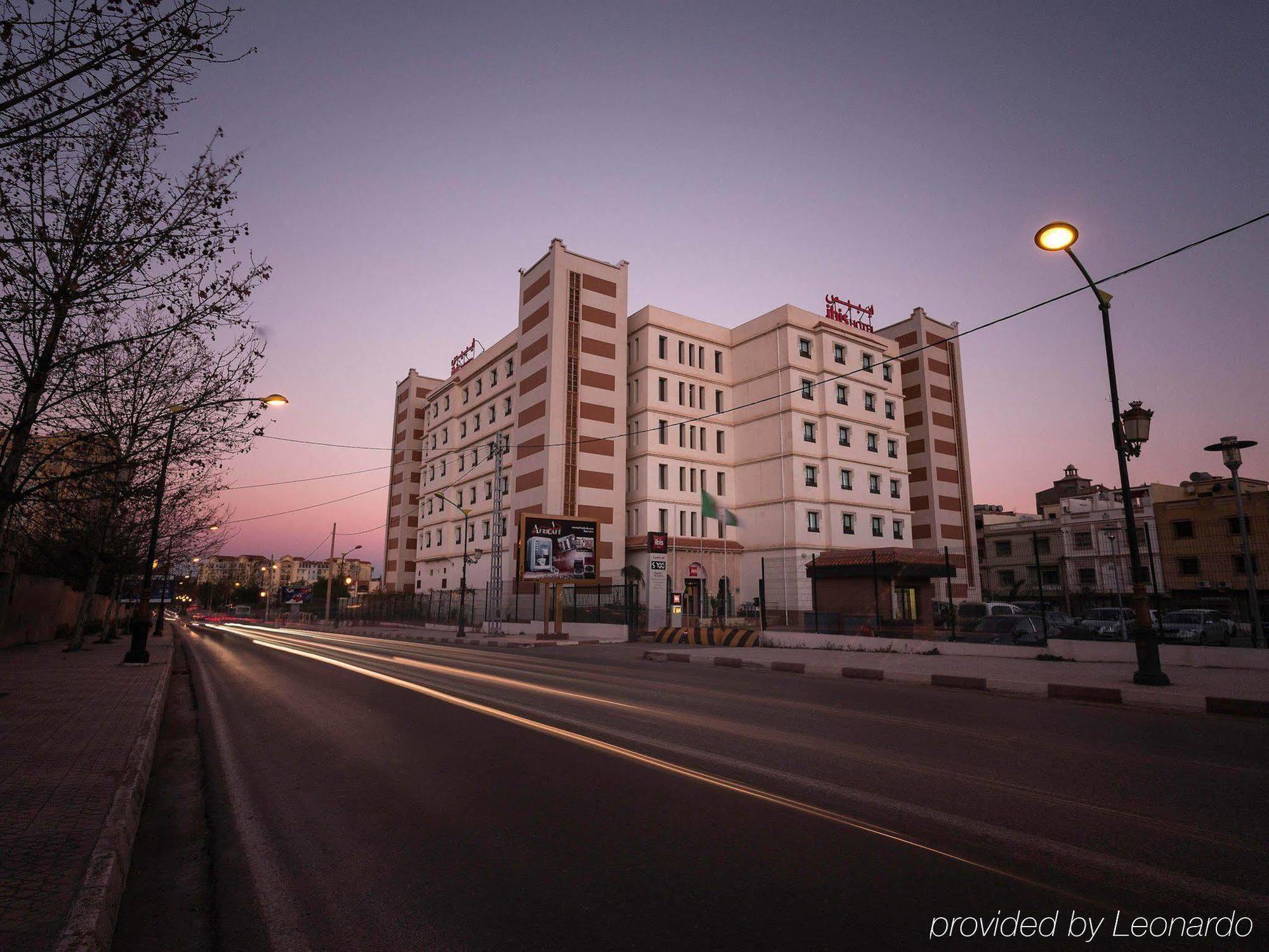 ibis Tlemcen Hotel Buitenkant foto